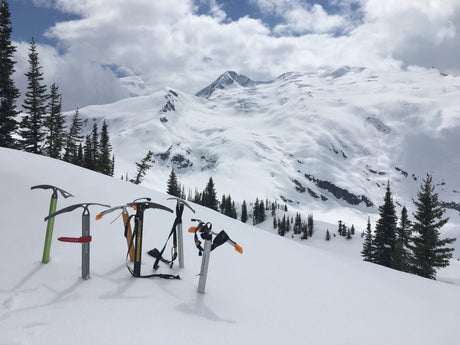 GT: TYPES OF ICE AXES