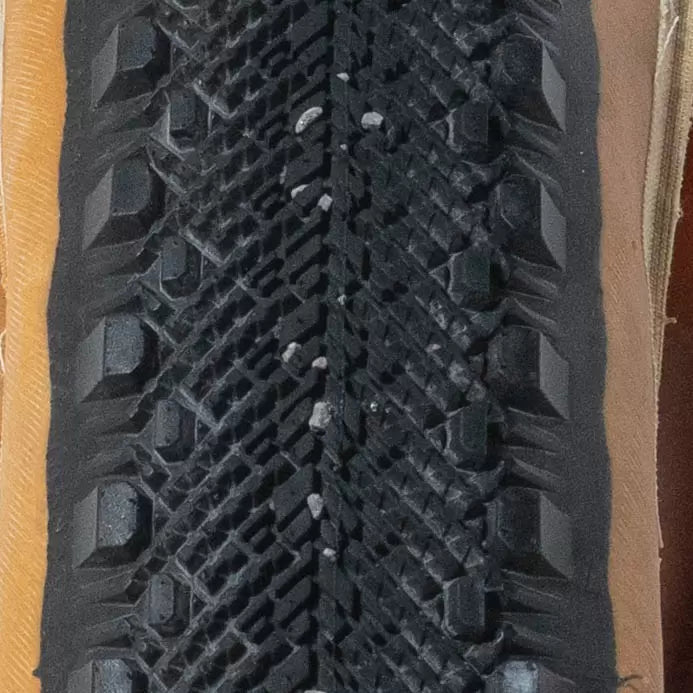 47Black/Brown