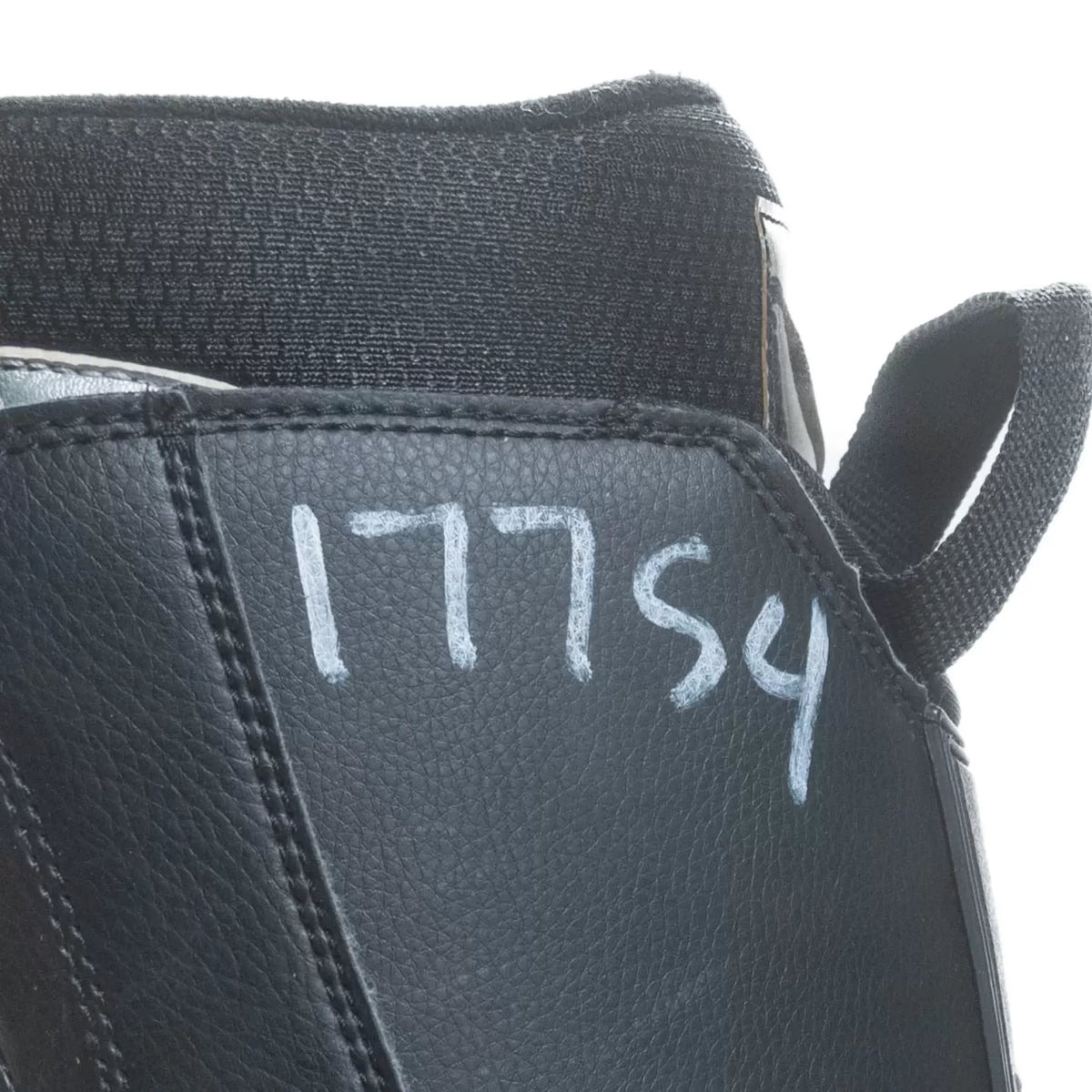 8Black