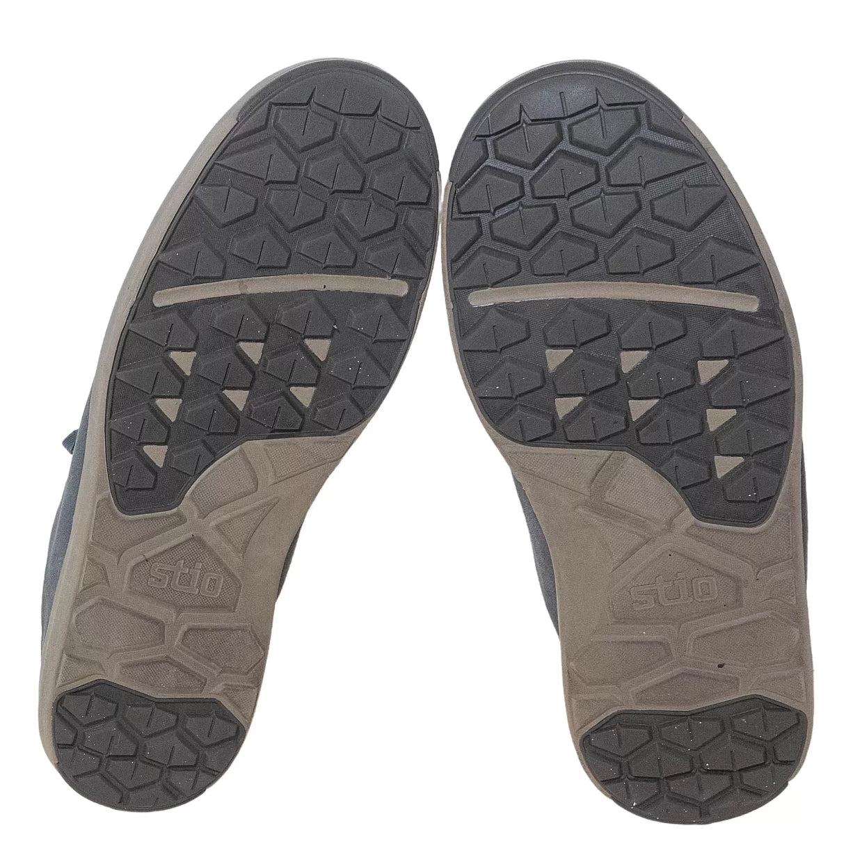 11.5Grey