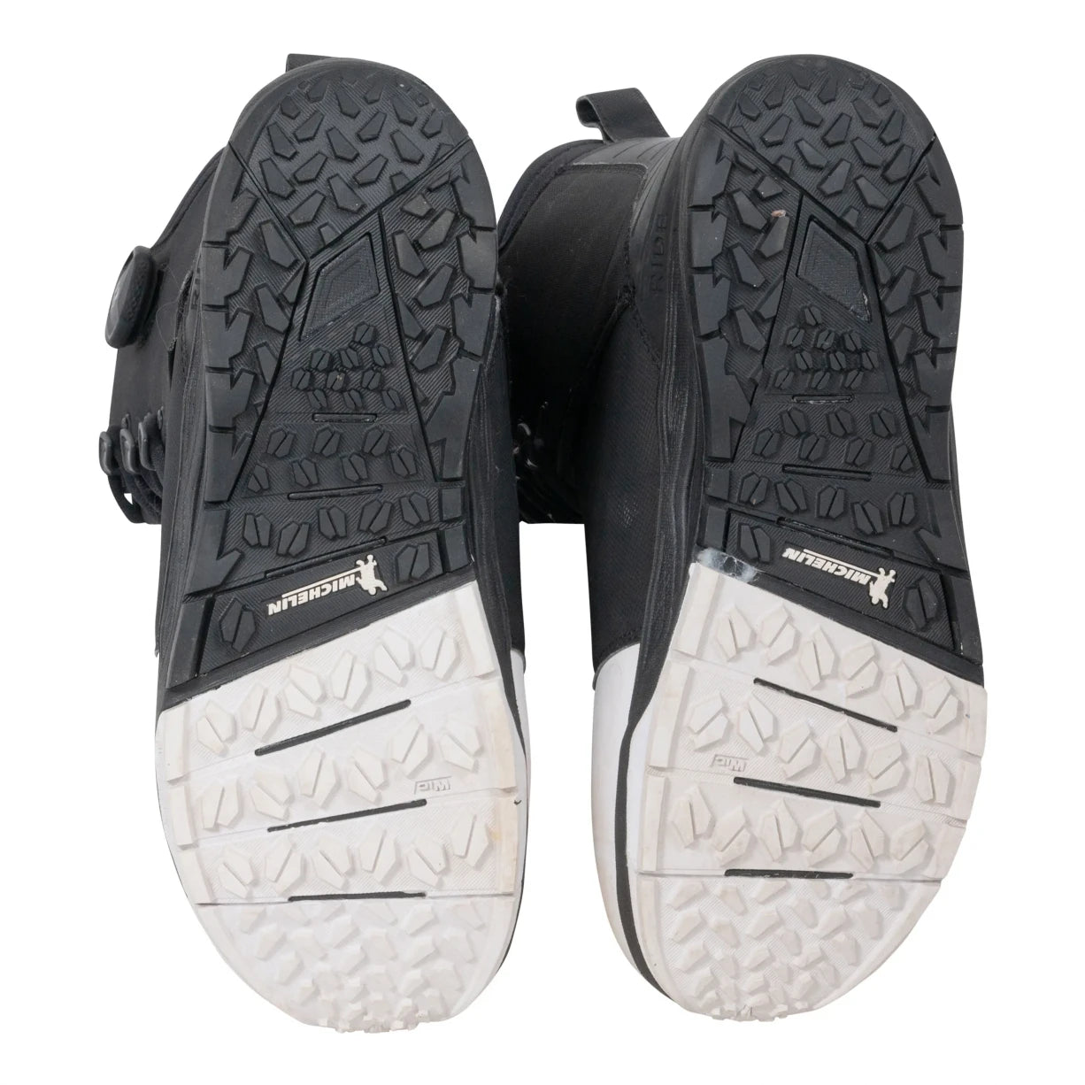 11Black/White