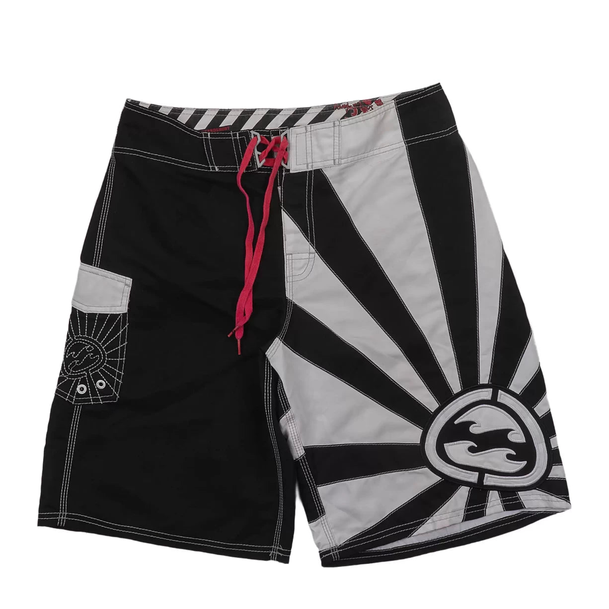 34Black/White