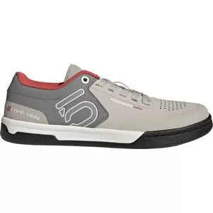 7.5Wonder Alumina/Off White/Grey Three