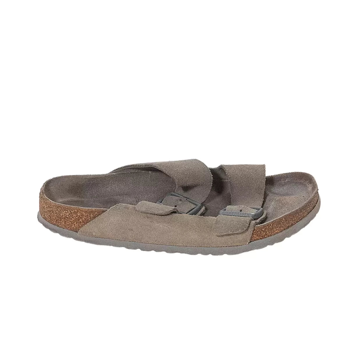 Estimated 9-9.5Taupe