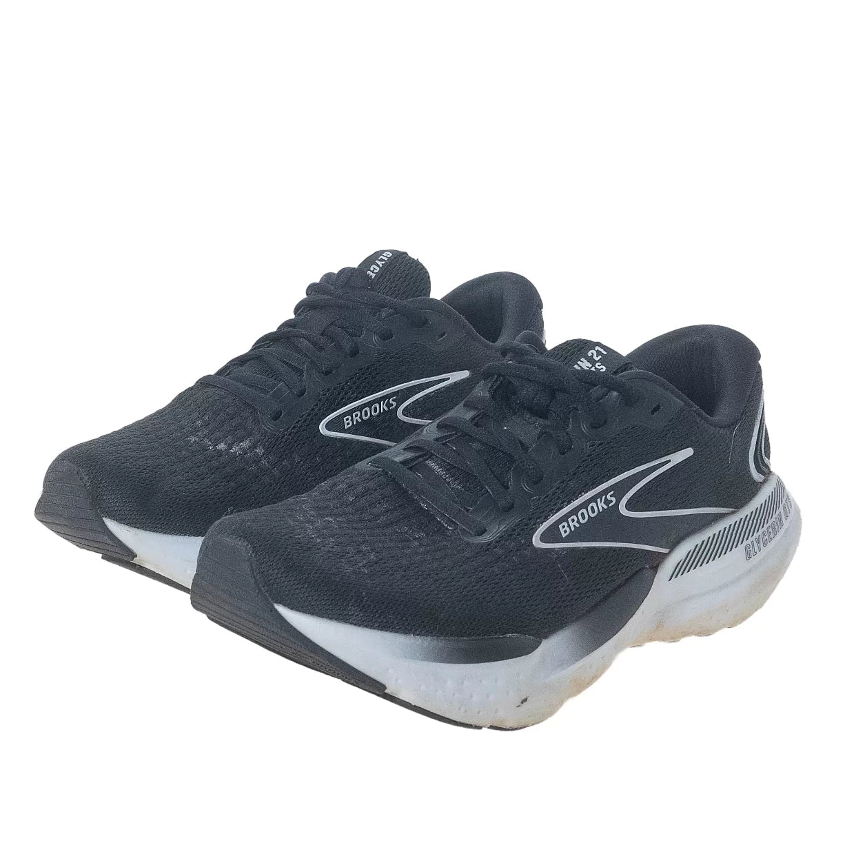 9Black/White