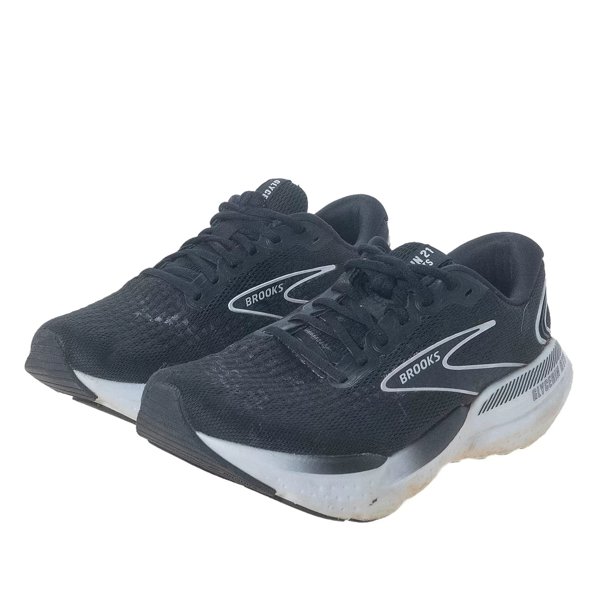 9Black/White