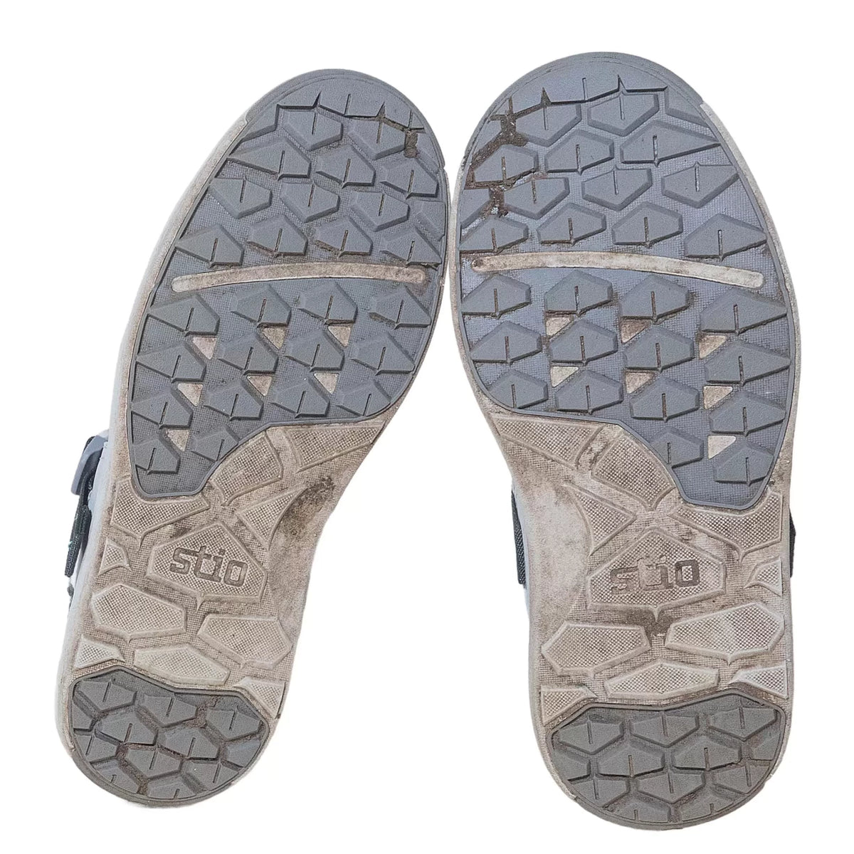 8.5Grey