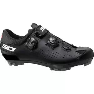 38Black/Black