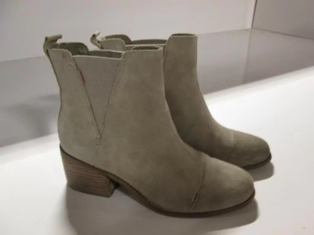 9Desert Taupe Suede