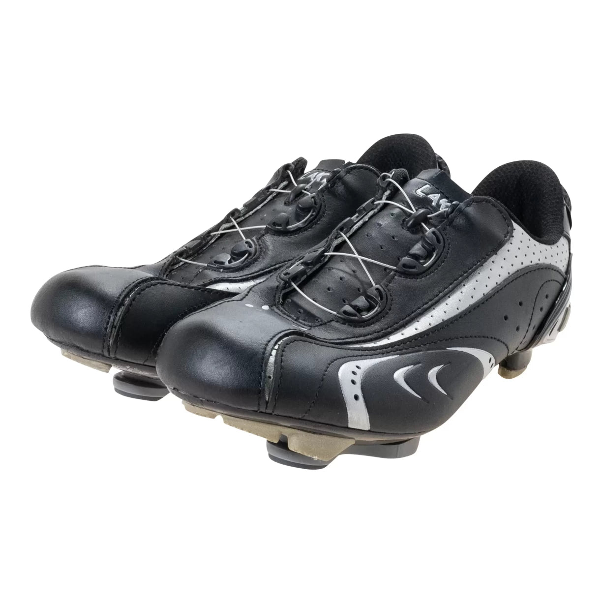 39.0Black/Silver