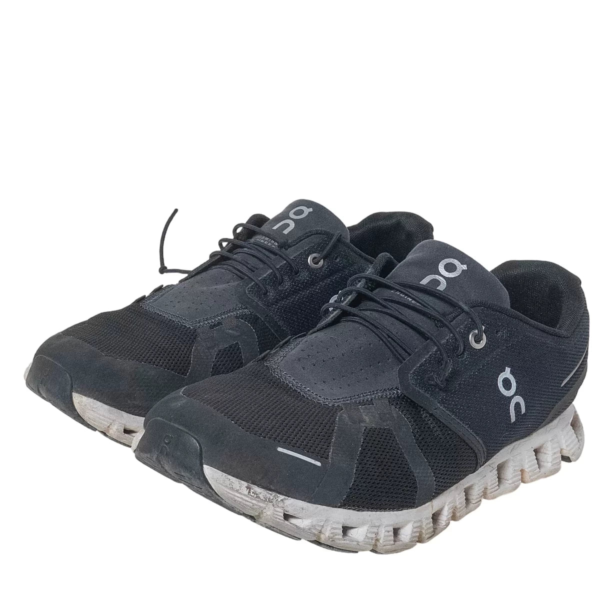 10.5Black/White