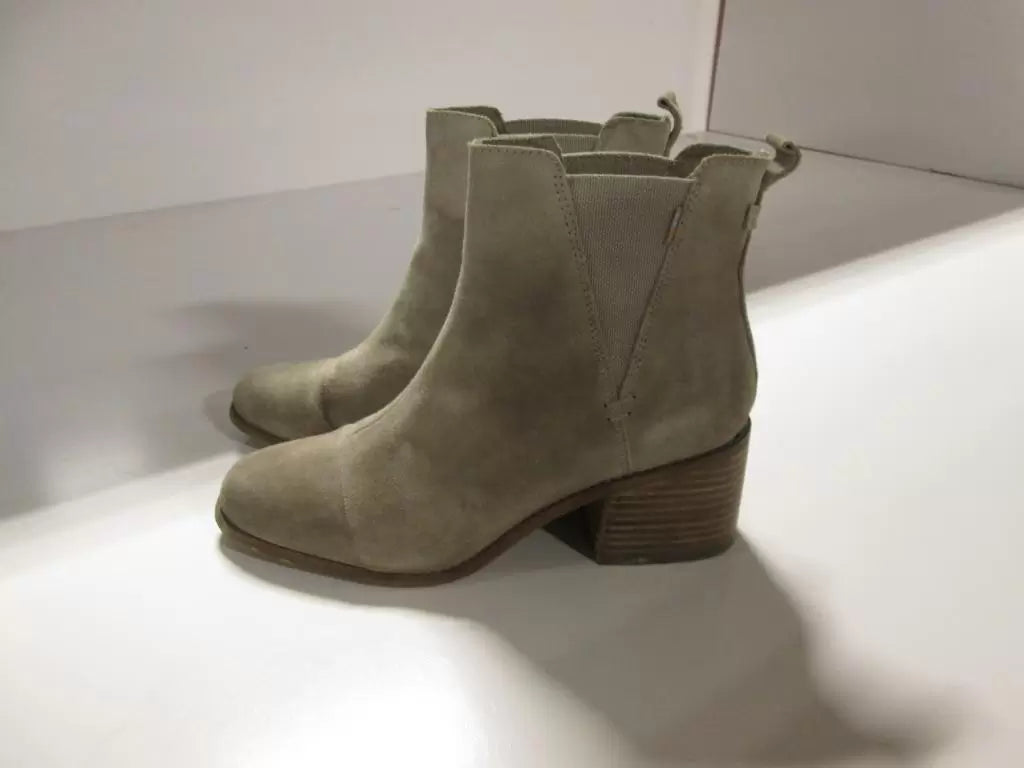 9Desert Taupe Suede