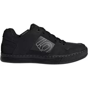 10Core Black/Core Black/Grey Three