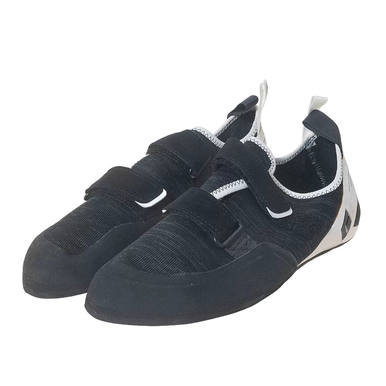 13Black/White
