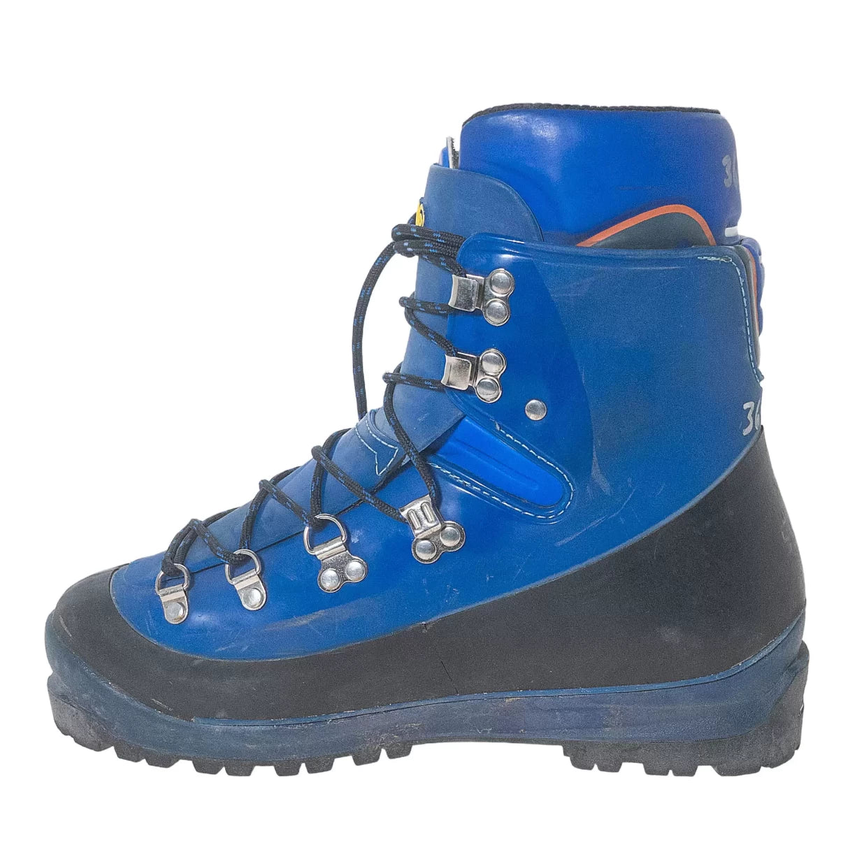 38Blue/Black