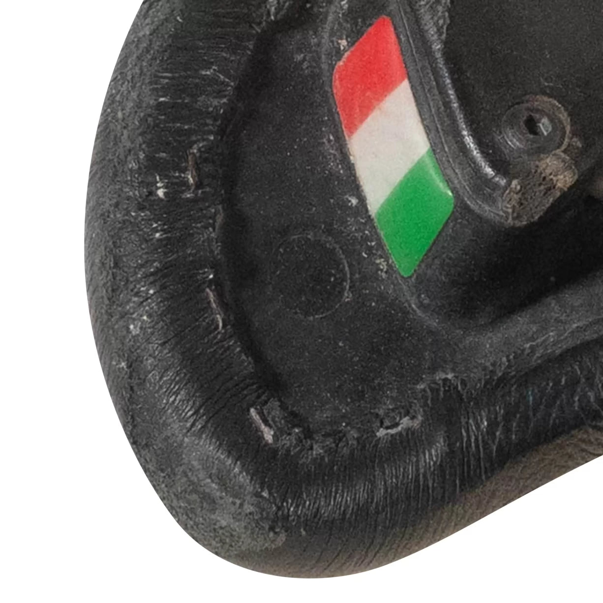 see tech specsSaddle