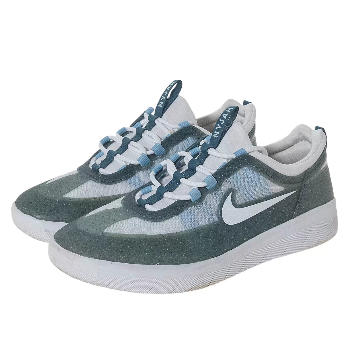 11White/Green