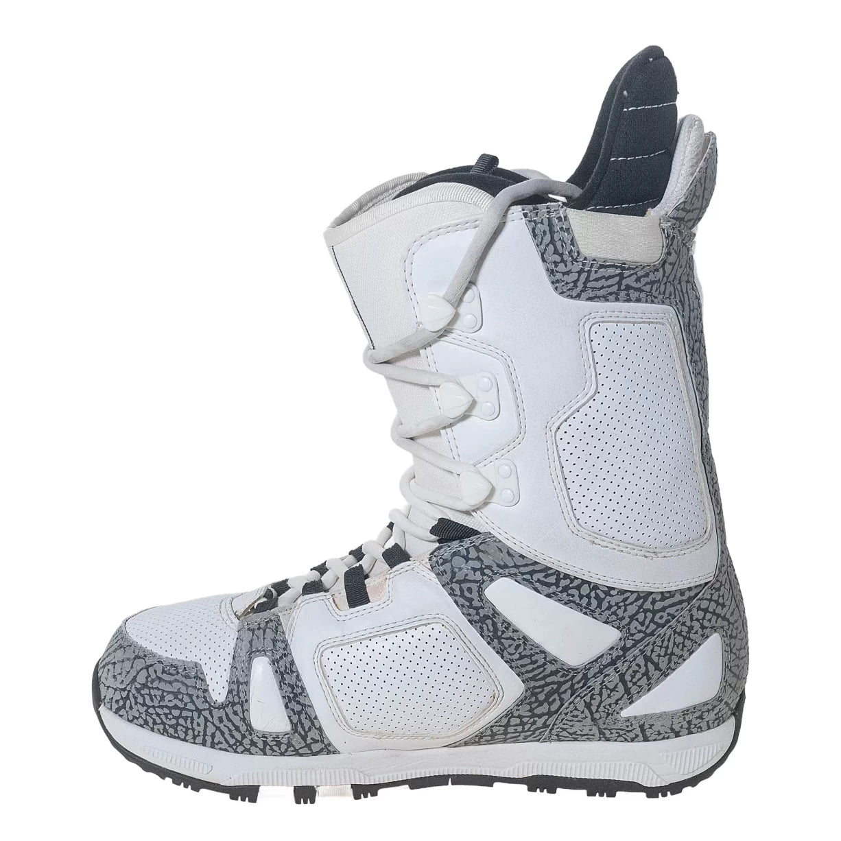12Gray/White