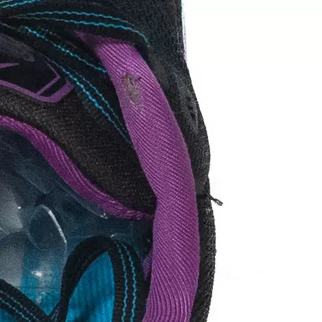 11Black/Blue