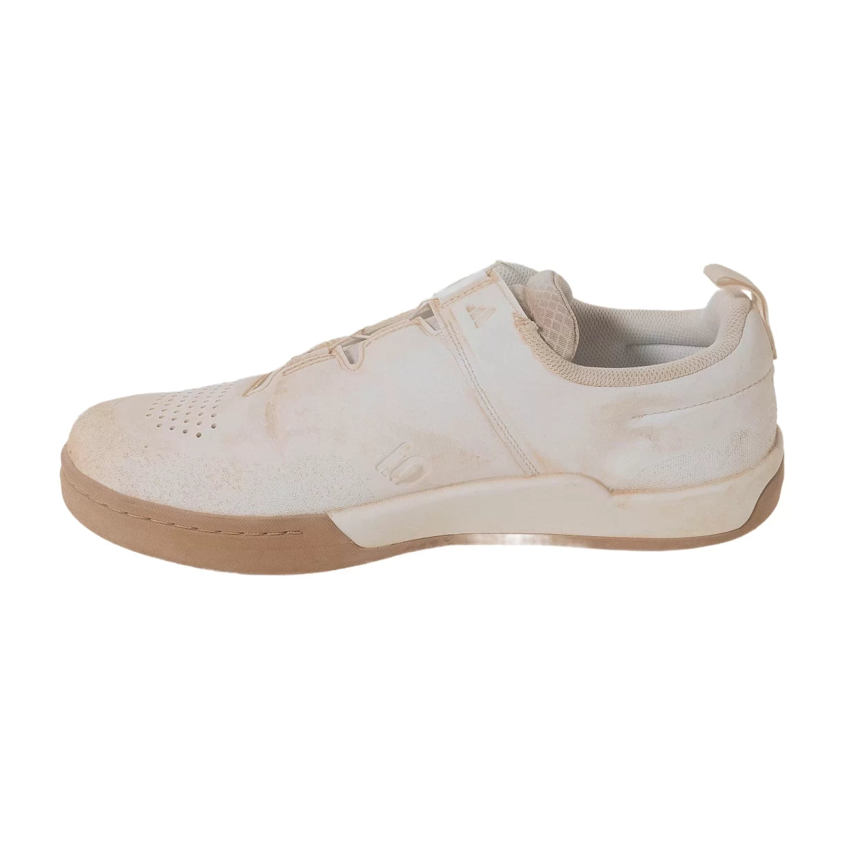 10White