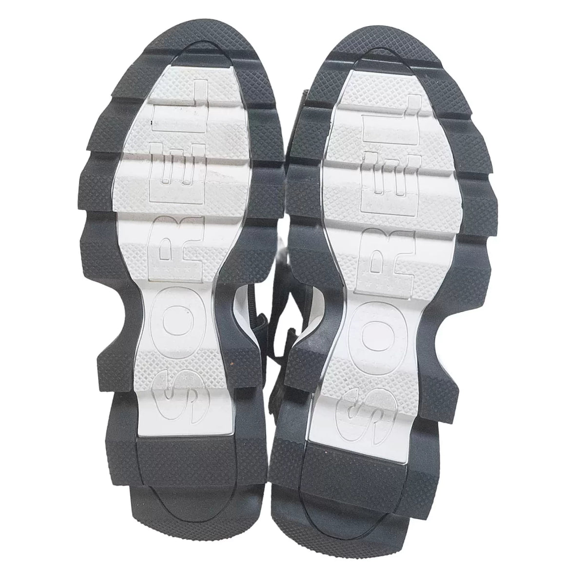 8.5Black/White