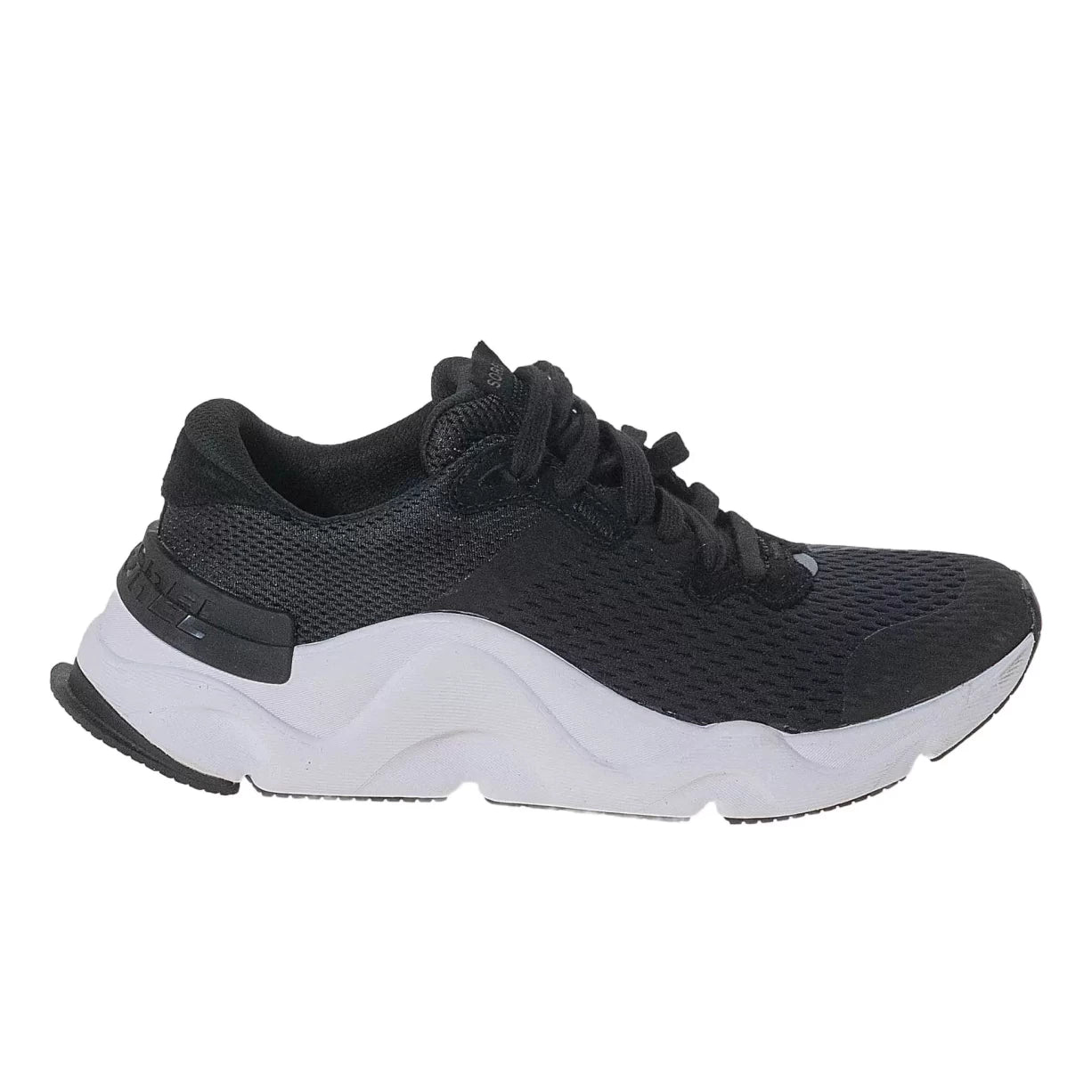 11Black/White