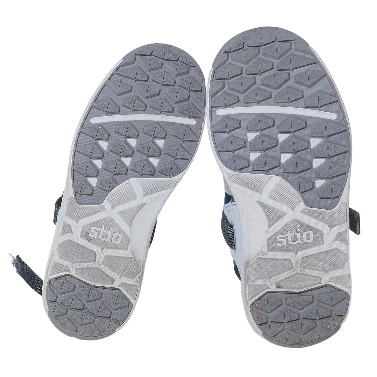 8Grey