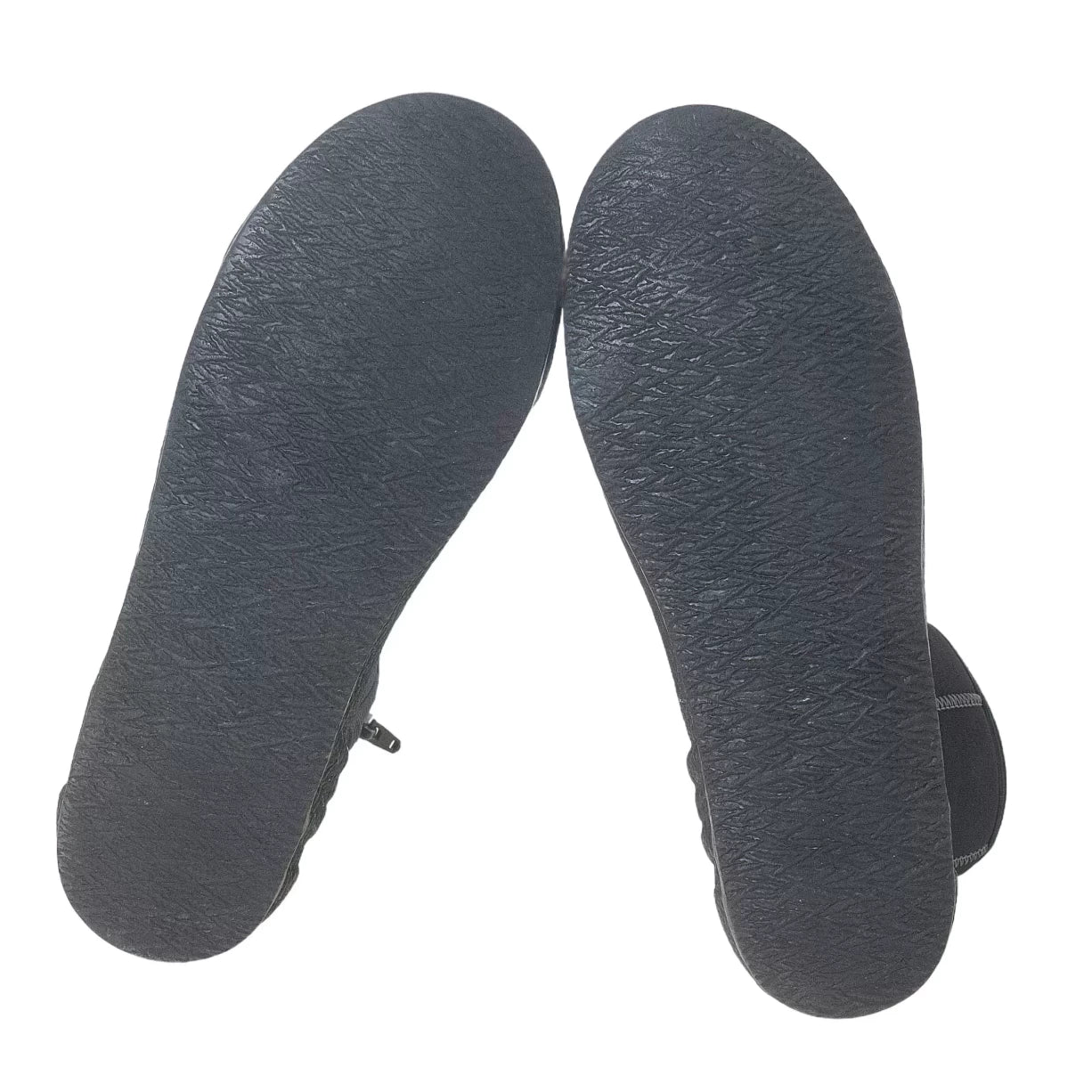 10/11Black