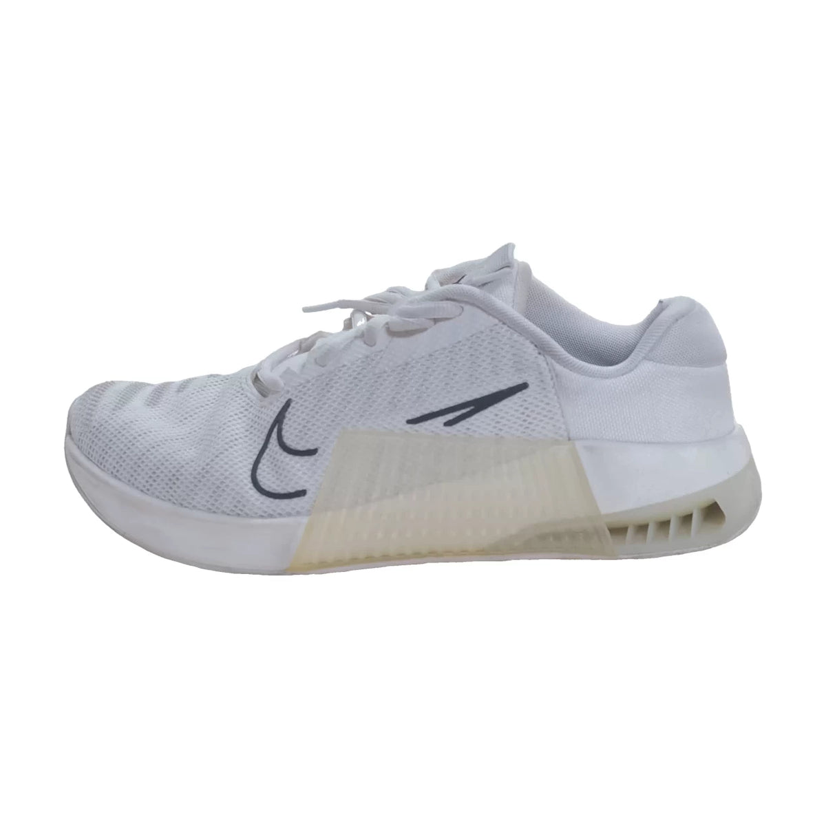 9White