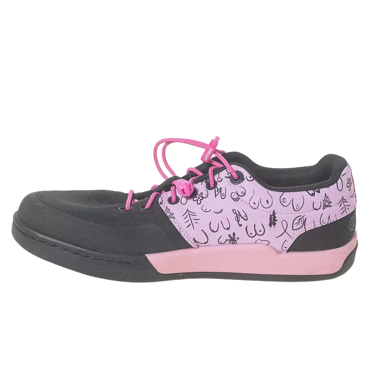 9Black/Pink
