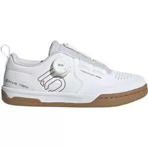 9.5Ftwr White/Warm Clay/Grey Three