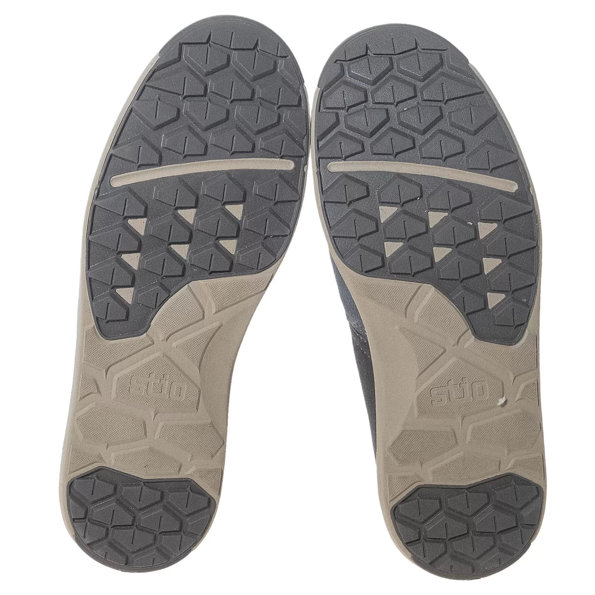 11.5Grey