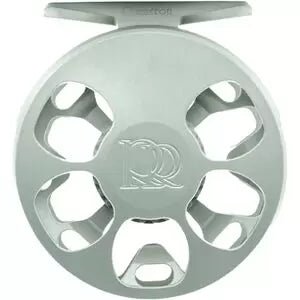 4/5Matte Platinum