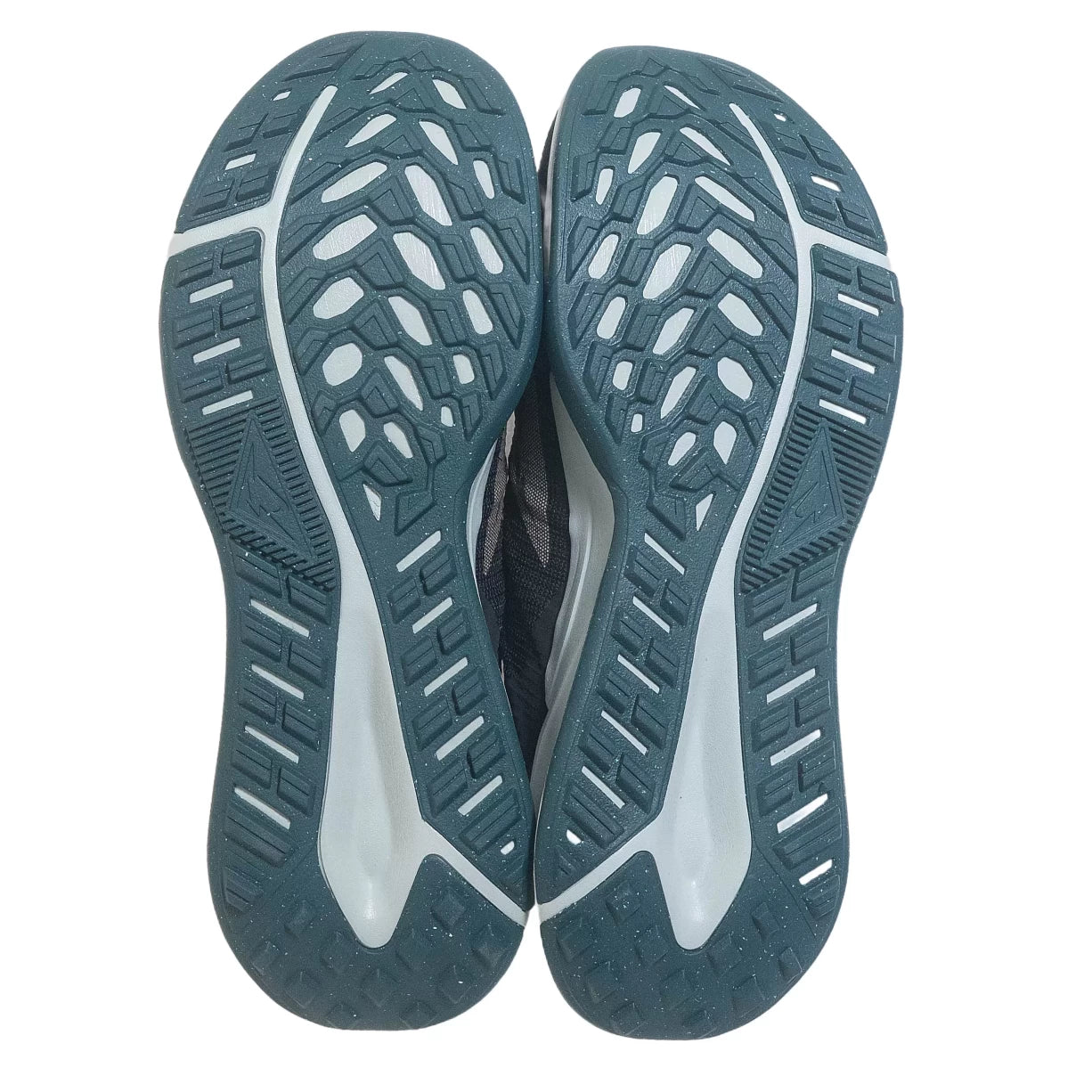 8Black/Teal