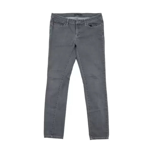 8 / 29Gray