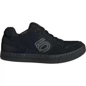 9Core Black/Grey Three/Core Black