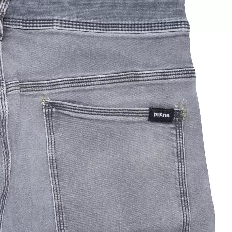 32Gray