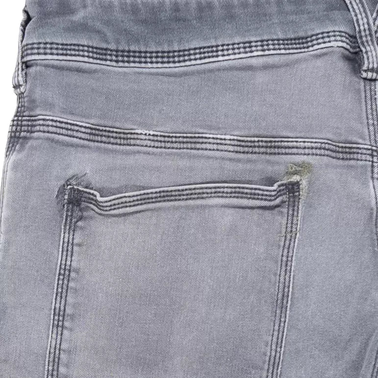 32Gray