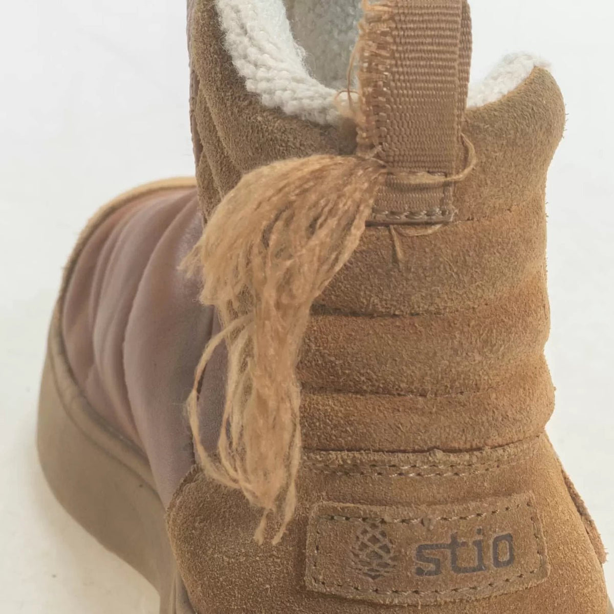 7Light Brown