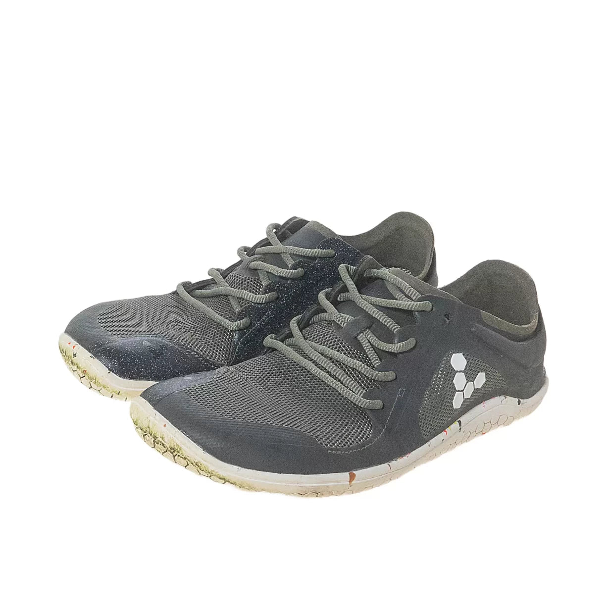 37Black/Olive