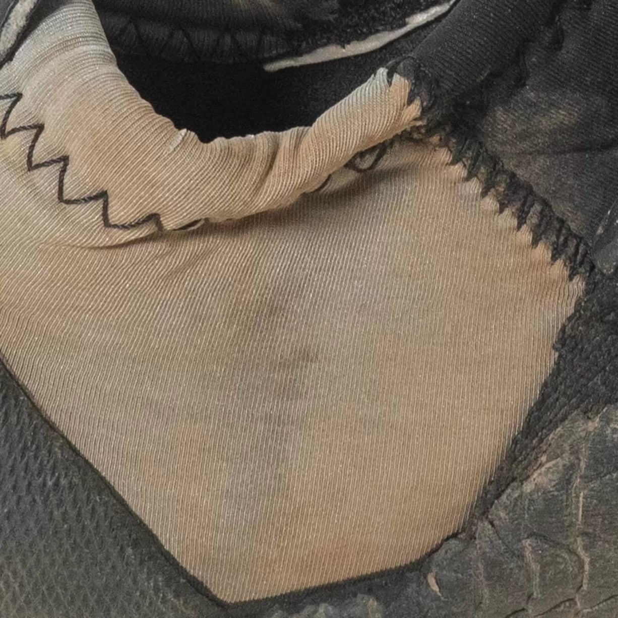 12.5Black/Gray