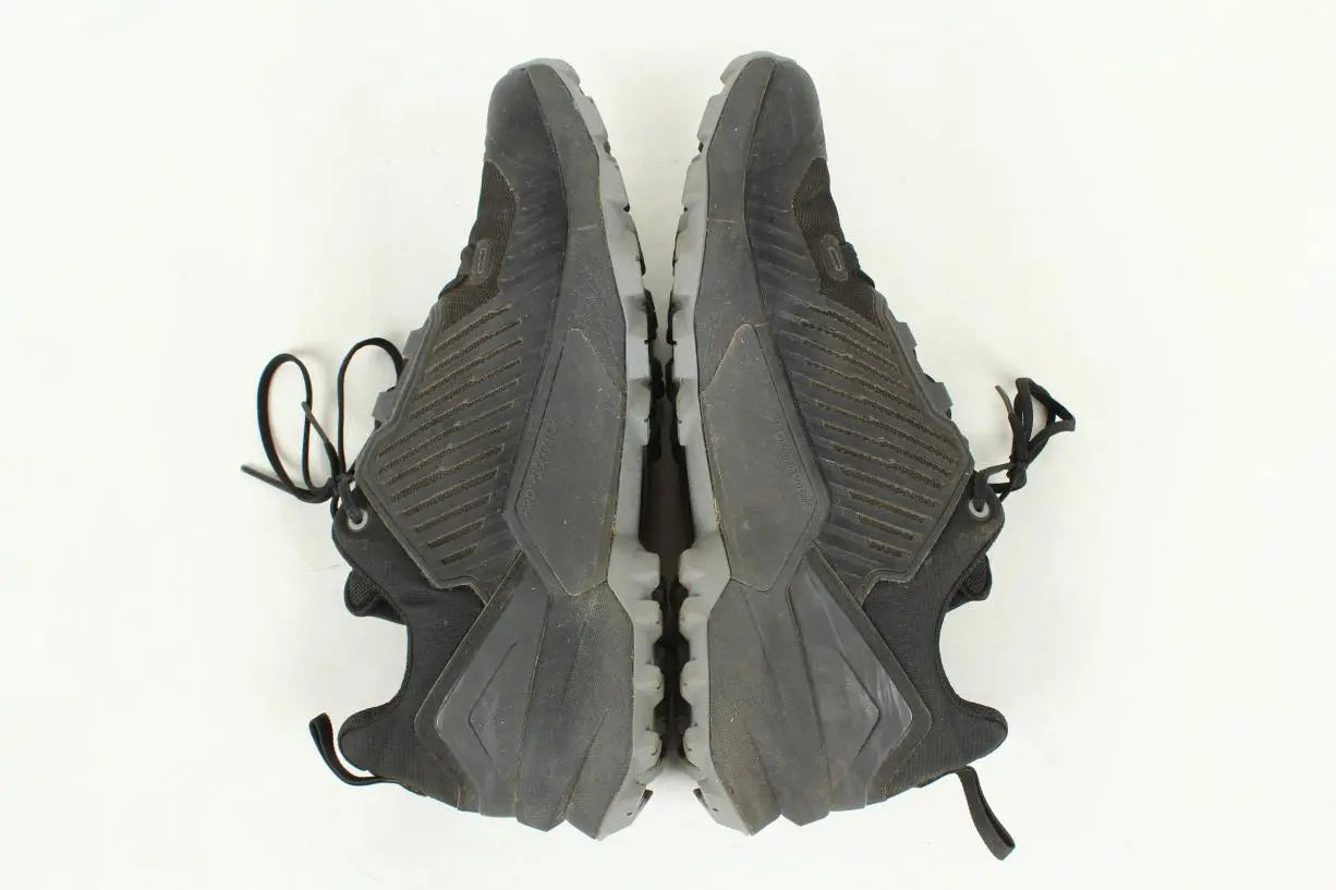 12Core Black/Grey Three/Solar Red