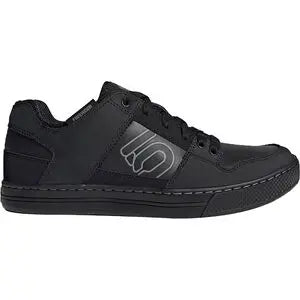 10.5Core Black/Core Black/Grey Three
