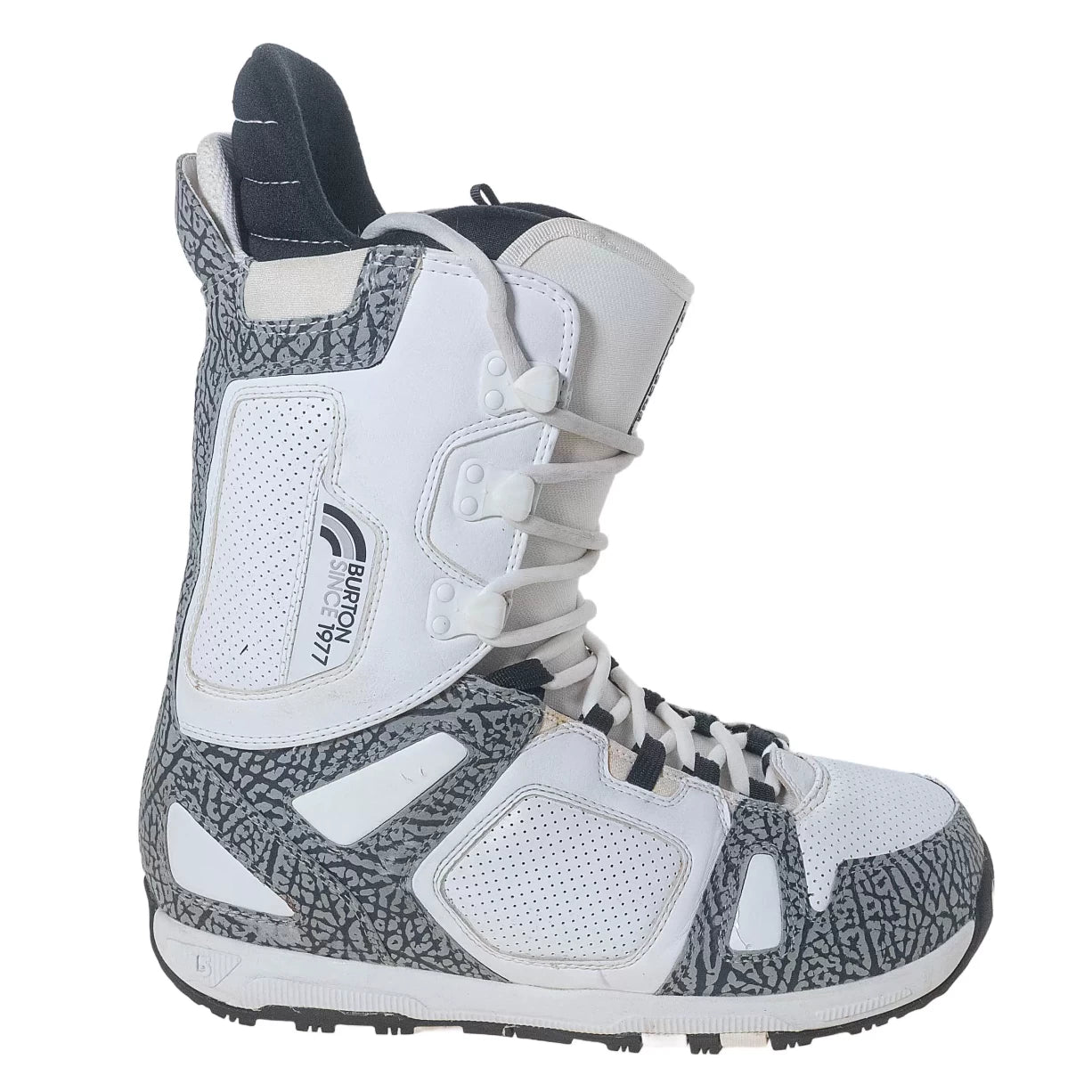 12Gray/White