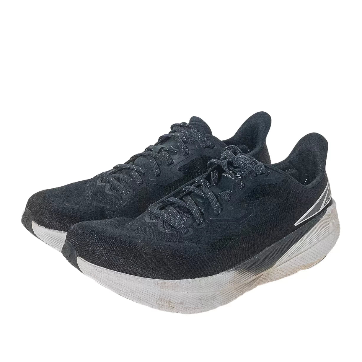 9.5Black/White