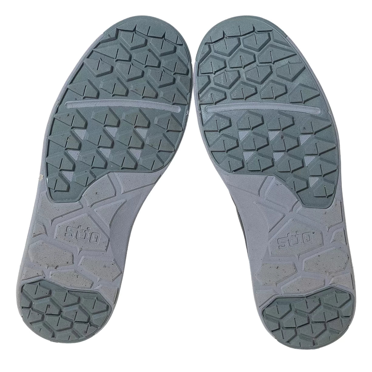 9.5Grey