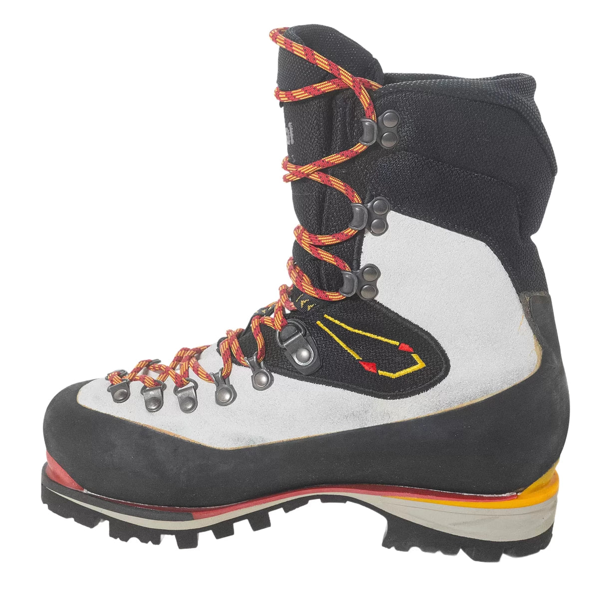 7.5Black/White