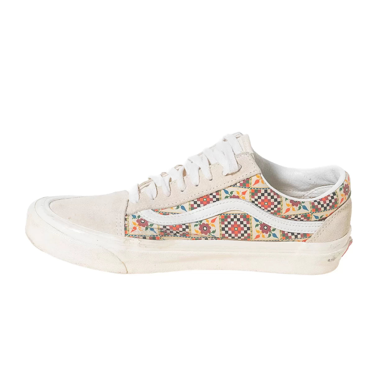 9White/Multi