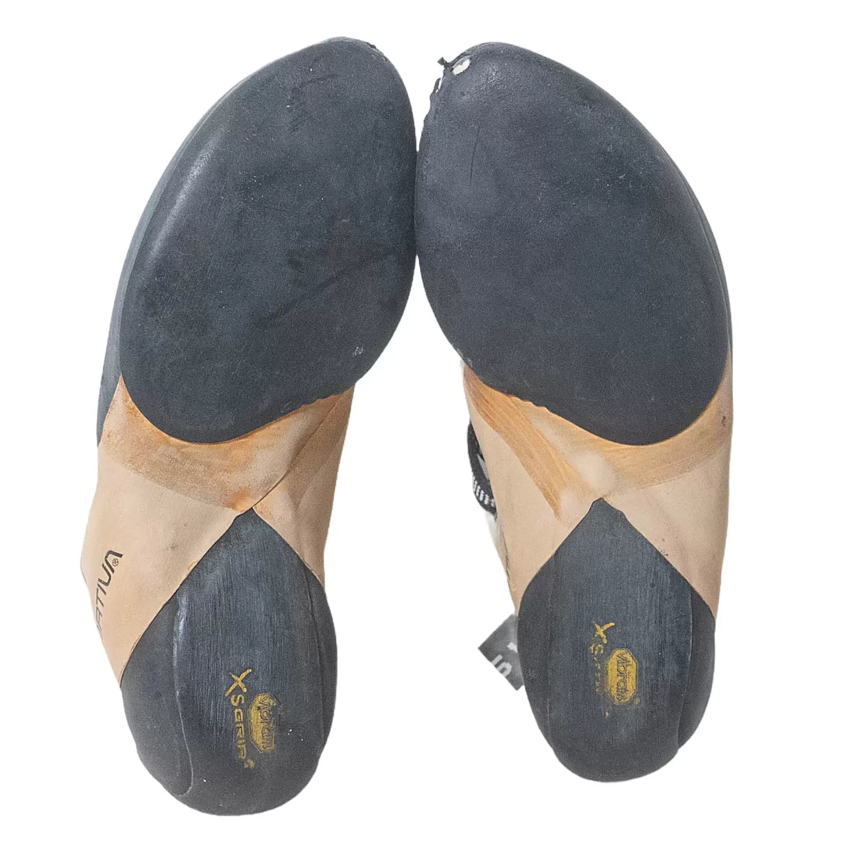37Black/Tan