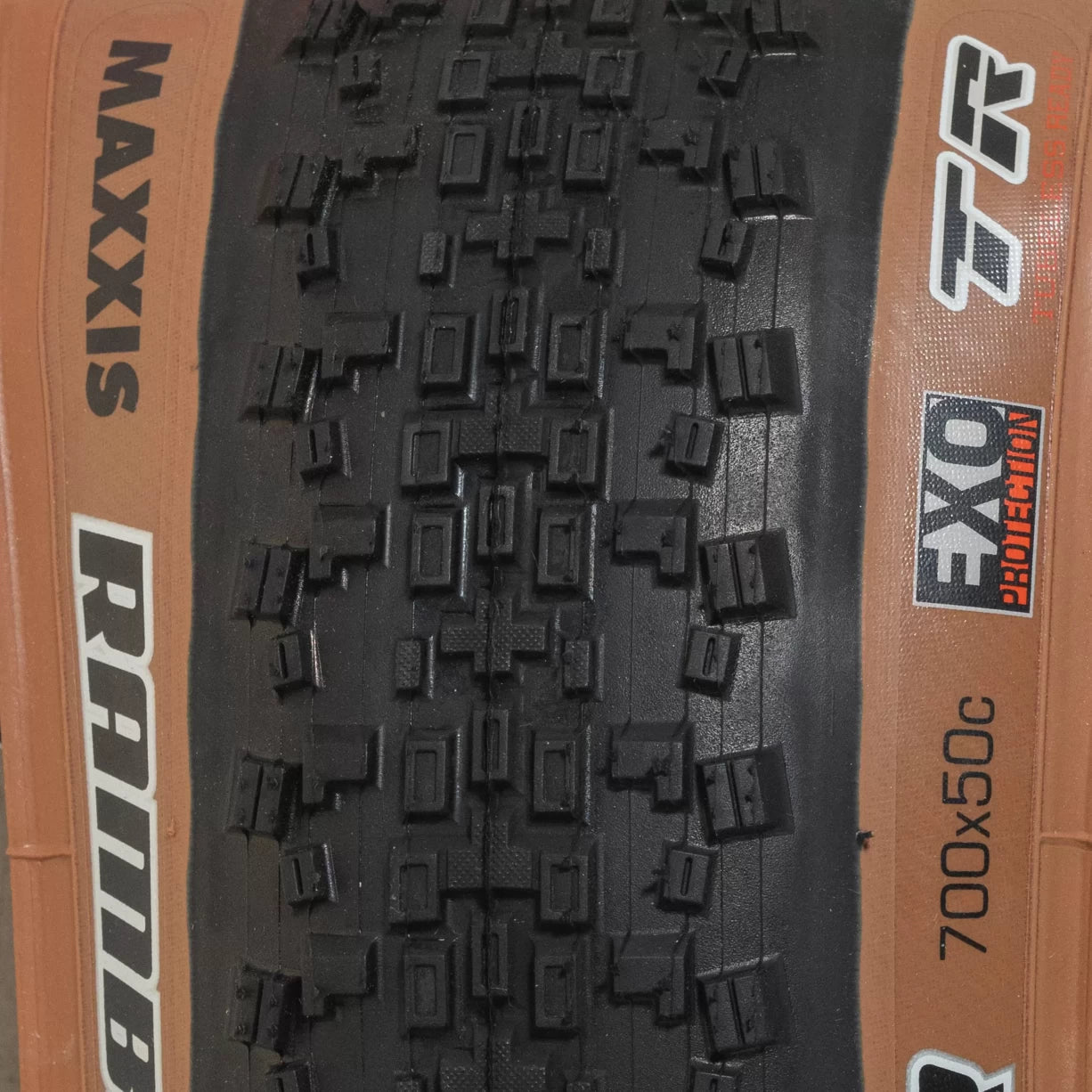 see tech specsBlack/Tan